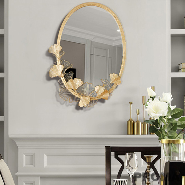 กระจกแต่งบ้าน ดีไซน์หรูหรา รูปวงรี ขอบทองสวยงาม
