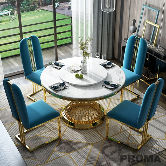 Luxurious Dining Table Set